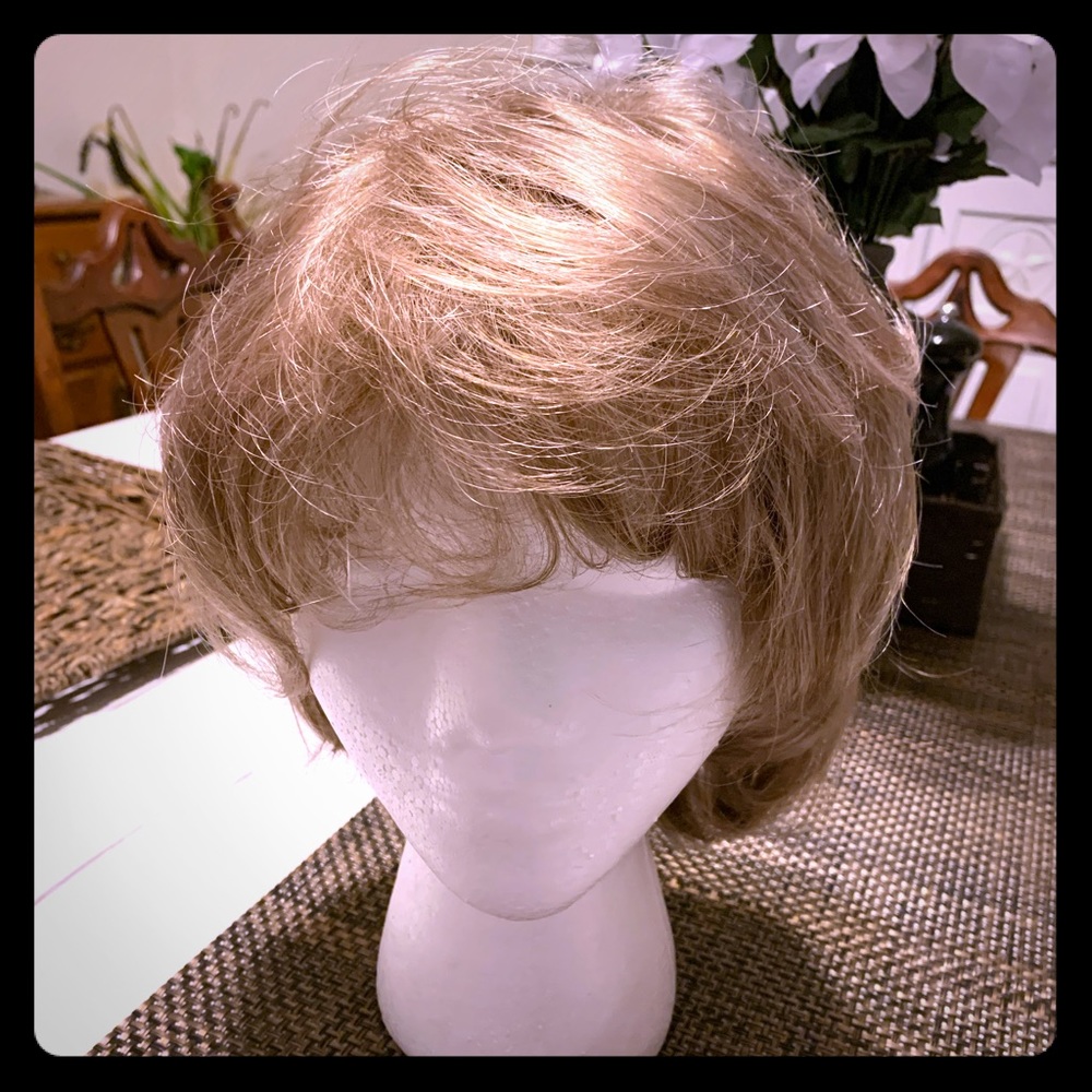 Paula Young short wig